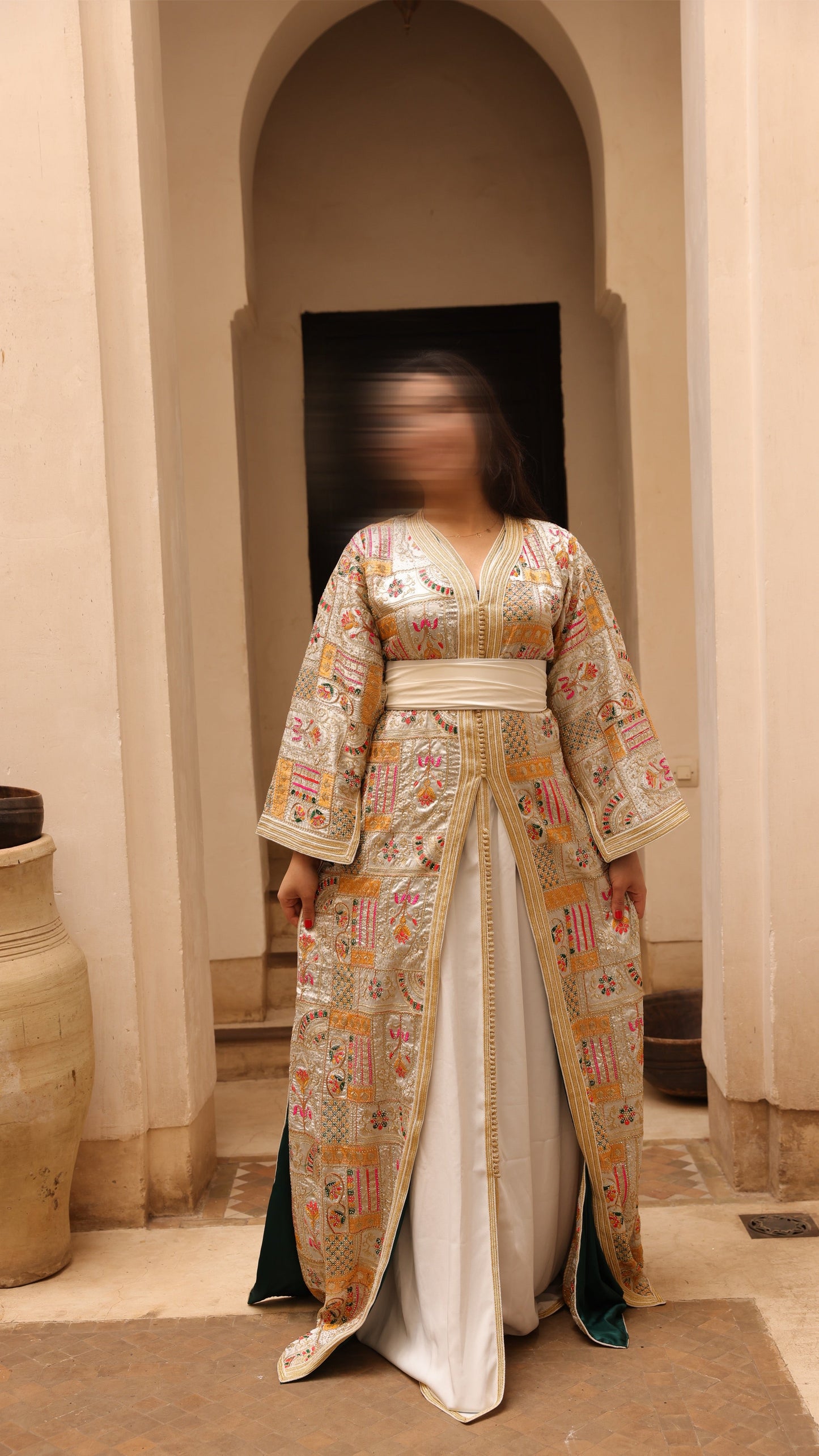 Takchita sari blanche