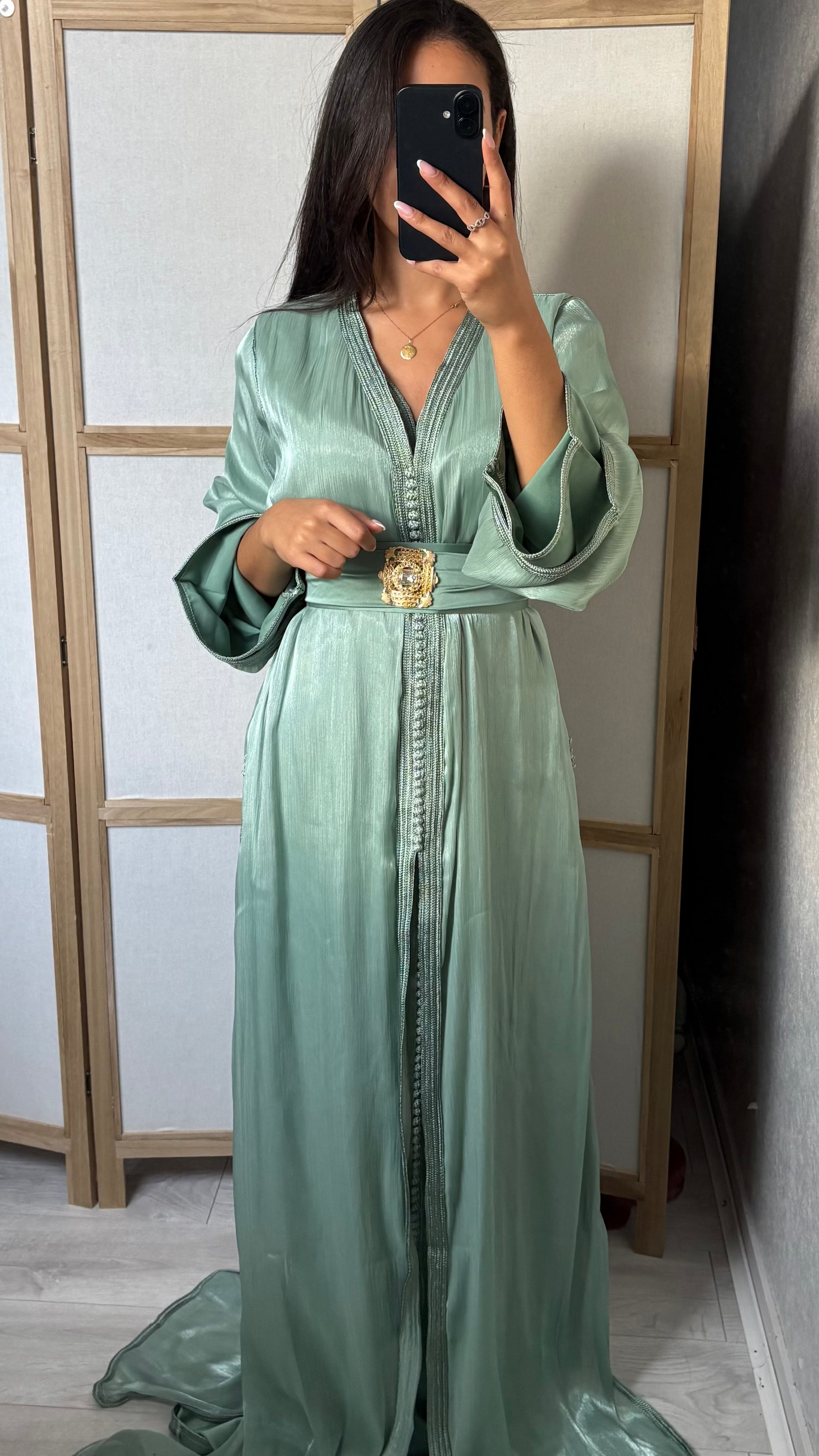 Takchita en organza vert d'eau